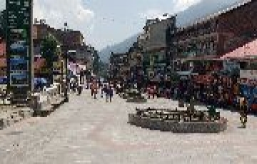 Beautiful 3 Days Delhi to Manali Family Tour Package